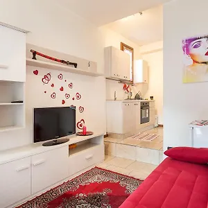 https://il-porticciolo-cernobbio-house.it-lombardy.com
